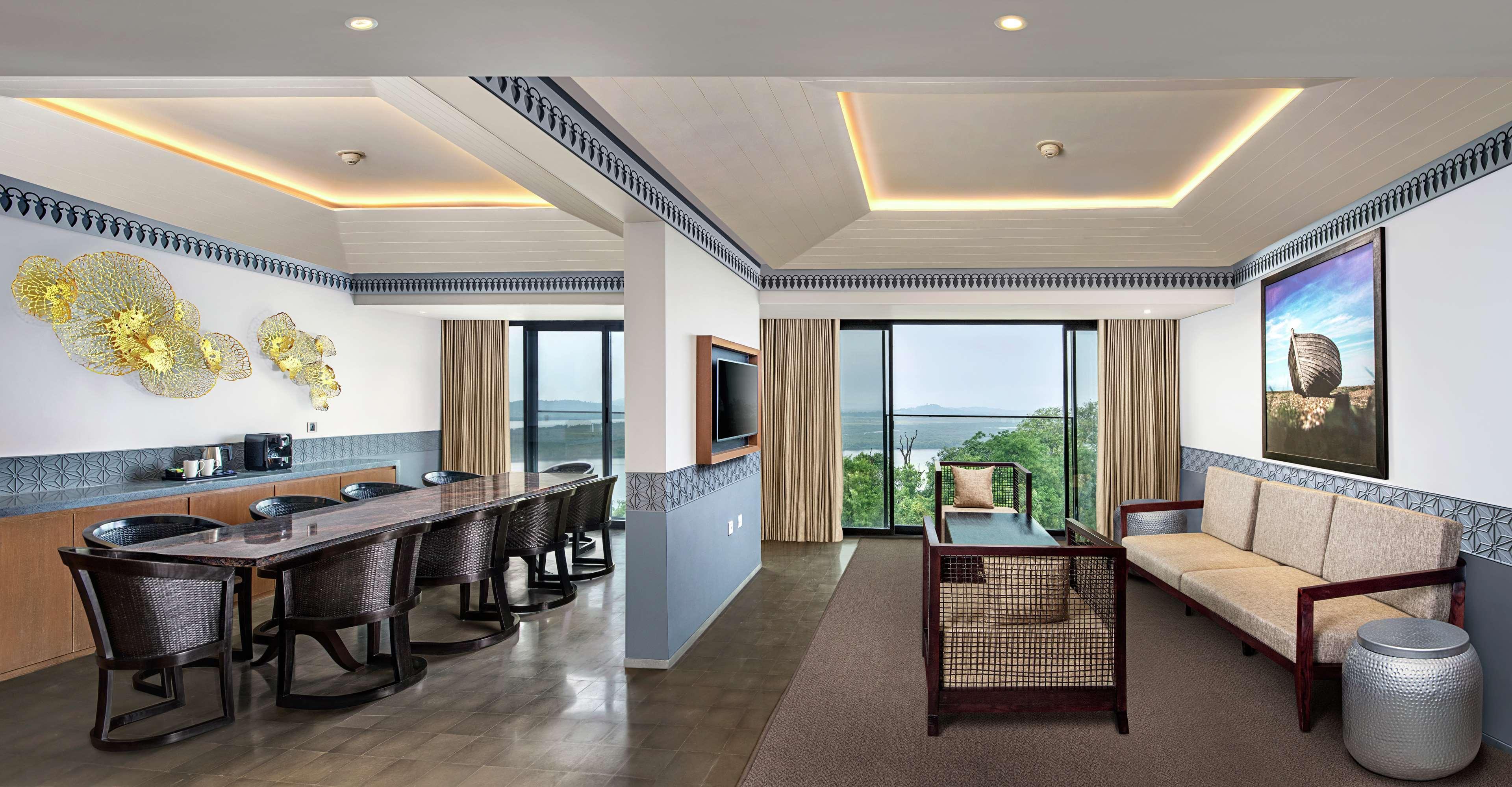 ดับเบิลทรี บาย ฮิลตัน กัว พนาชี Hotel ปณชี ภายนอก รูปภาพ